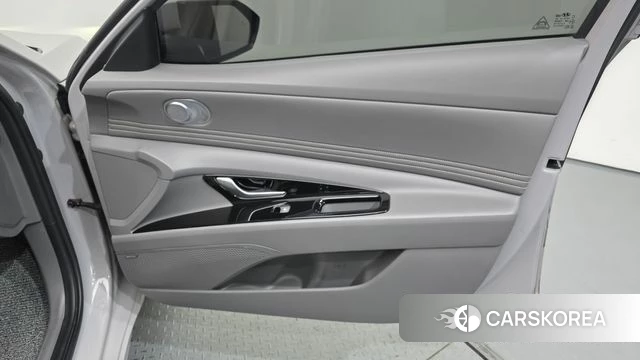Hyundai The New Avante (CN7) id 4322556 из Кореи 17