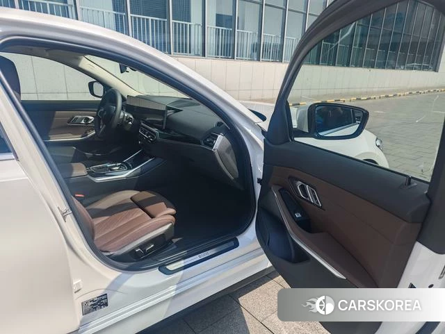 BMW i3 id 4265569 из Китая 17