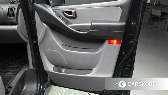 Hyundai The New Grand Starex id 4519951 из Кореи 17