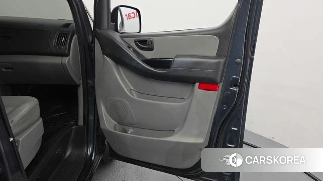 Hyundai The New Grand Starex id 4188501 из Кореи 17