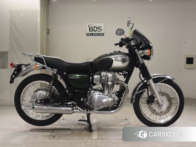 Проданный Kawasaki W800 2011 из Японии