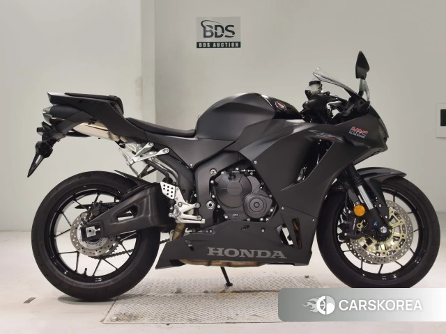 Проданный Honda CBR600RR 2024 из Японии