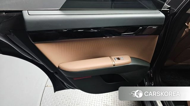 Hyundai Grandeur Hybrid (GN7) id 4700435 из Кореи 17