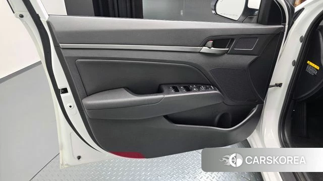 Hyundai Avante AD id 4907688 из Кореи 17