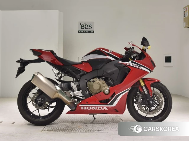 Проданный Honda CBR1000RR 2019 из Японии