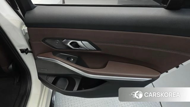 BMW 3 Series (G20) id 4390094 из Кореи 17