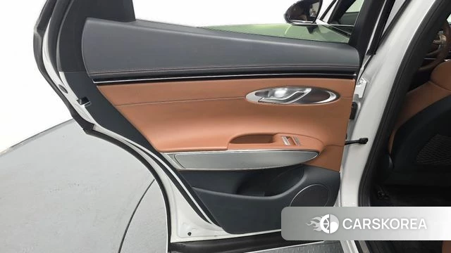 Genesis GV70 id 4624176 из Кореи 17