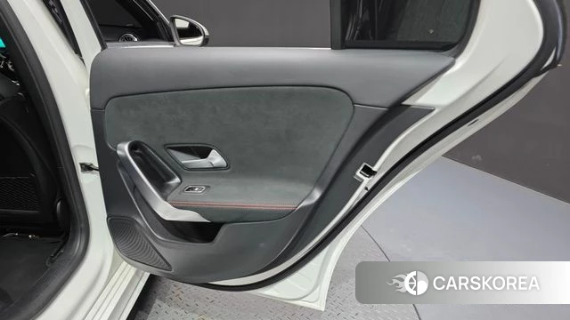 Mercedes-Benz A-Class W177 id 4581361 из Кореи 17