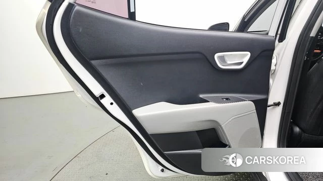 Kia Stonic id 4718053 из Кореи 17