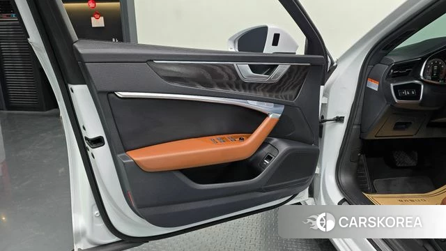 Audi A6 (C8) id 4224608 из Кореи 17