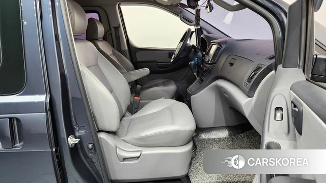 Hyundai The New Grand Starex id 4378222 из Кореи 17