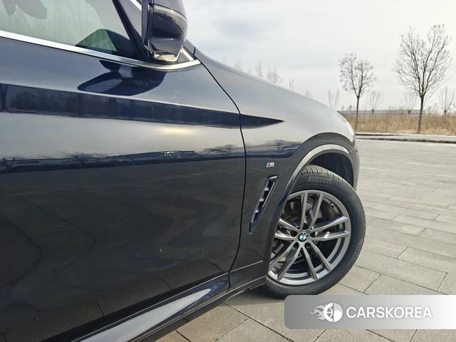 BMW X3 id 3882495 из Китая 17
