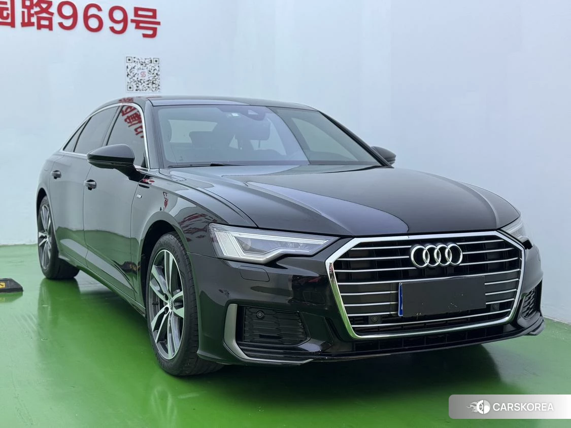 Audi A6L id 4453024 из Китая 17