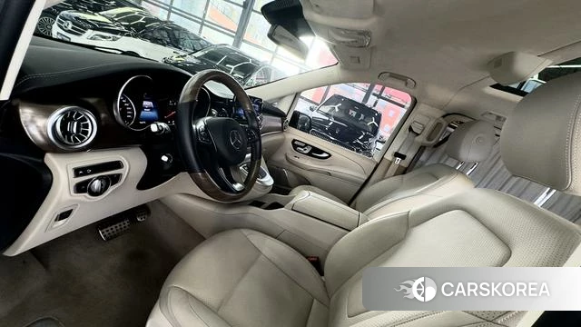 Mercedes-Benz V-class id 4256386 из Китая 17