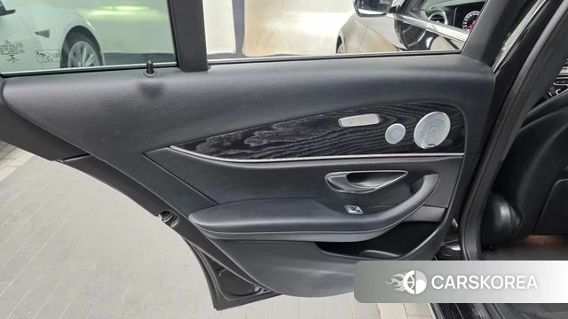 Mercedes-Benz E-Class W213 id 4722688 из Кореи 17