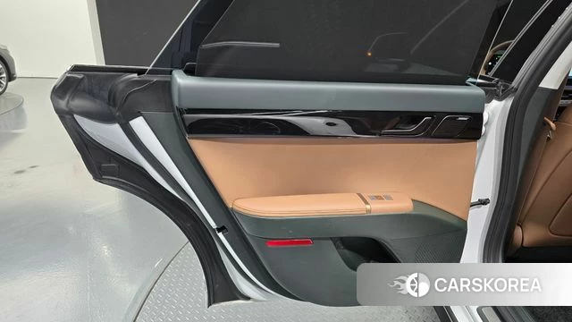 Hyundai Grandeur Hybrid (GN7) id 4871033 из Кореи 17
