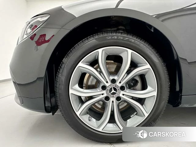 Mercedes-Benz E-class id 4329096 из Китая 17