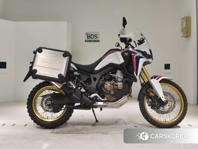 Проданный Honda CRF1000L AFRICA TWIN 2017 из Японии