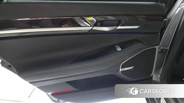 Genesis G90 id 4482821 из Кореи 17