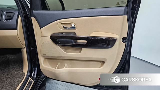 Kia The New Carnival id 4543320 из Кореи 17