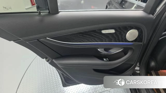 Mercedes-Benz E-Class W213 id 4445314 из Кореи 17