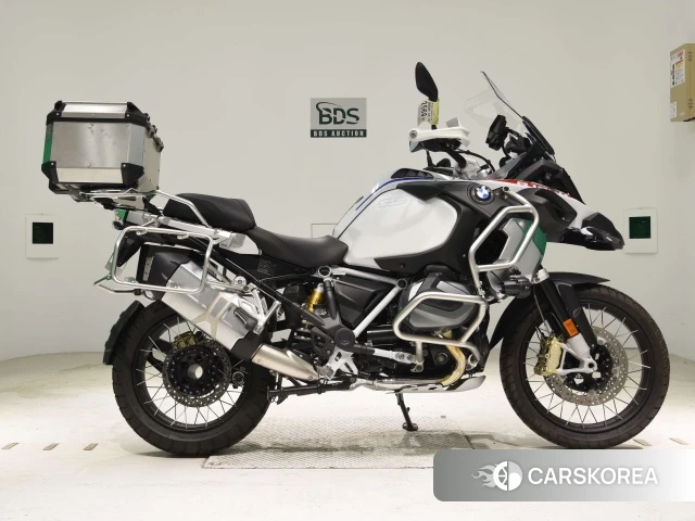 Проданный BMW R1250GS ADVENTURE 2022 из Японии