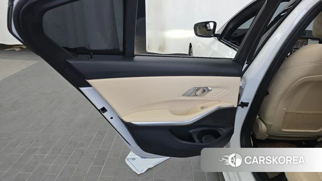BMW 3 Series (G20) id 4469601 из Кореи 17