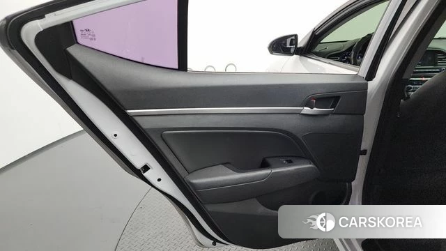 Hyundai The New Avante AD id 4465518 из Кореи 17