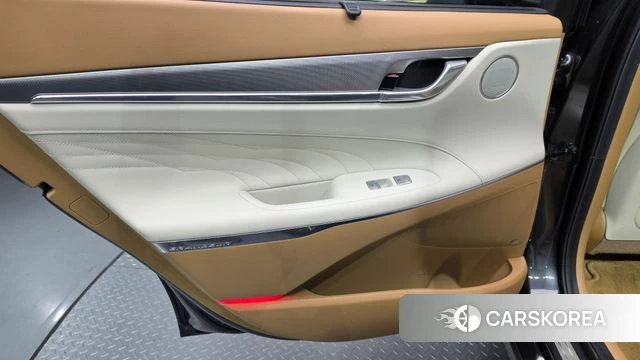 Hyundai The New Grandeur IG Hybrid id 4882133 из Кореи 17