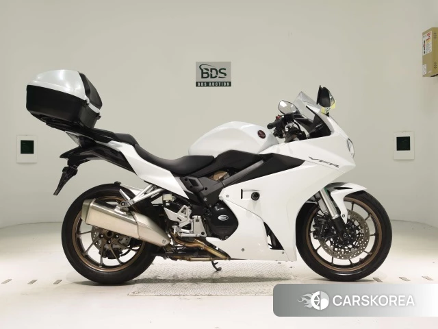 Проданный Honda VFR800F 2017 из Японии, фото 2