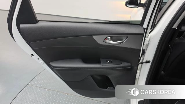 Kia Come New K3 id 4780487 из Кореи 17