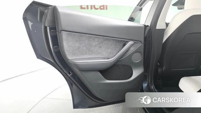 Tesla Model Y id 4427237 из Кореи 17