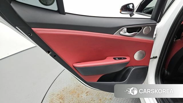 Kia Stinger id 4693813 из Кореи 17