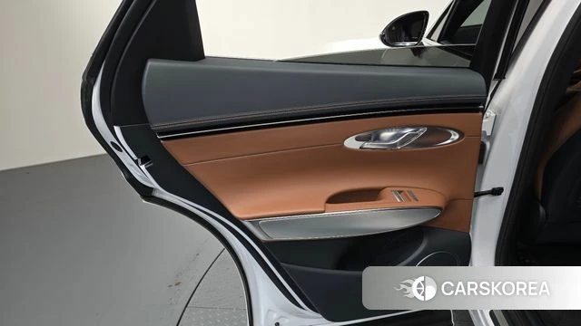 Genesis GV70 id 4899349 из Кореи 17