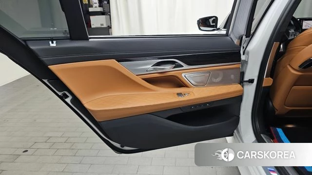 BMW 7 Series (G11) id 4731001 из Кореи 17