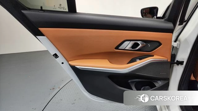 BMW 3 Series (G20) id 4194638 из Кореи 17