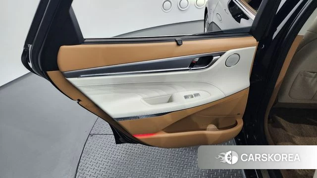 Hyundai The New Grandeur IG Hybrid id 4202918 из Кореи 17