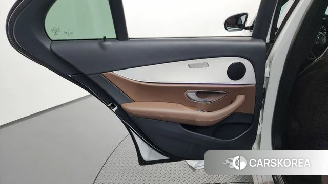 Mercedes-Benz E-Class W213 id 4383804 из Кореи 17