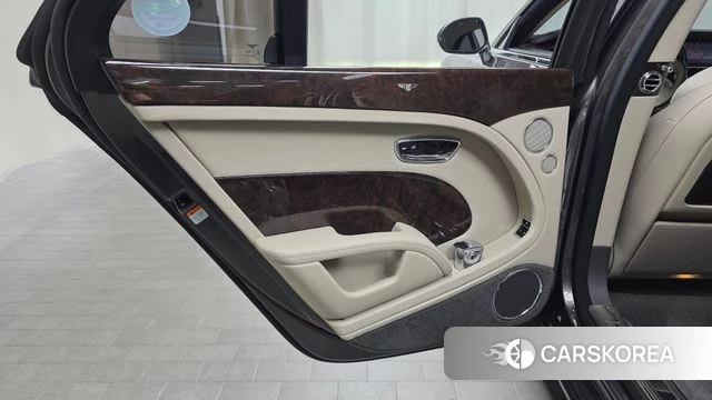 Bentley Mulshan id 4372013 из Кореи 17