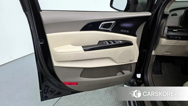 Kia Carnival 4th generation id 4249024 из Кореи 17