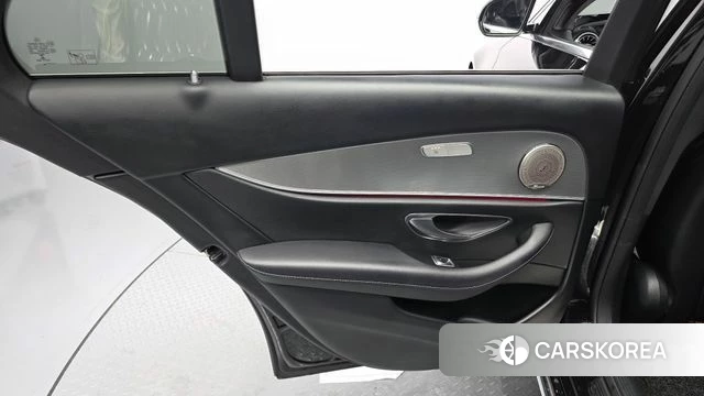 Mercedes-Benz E-Class W213 id 4873608 из Кореи 17