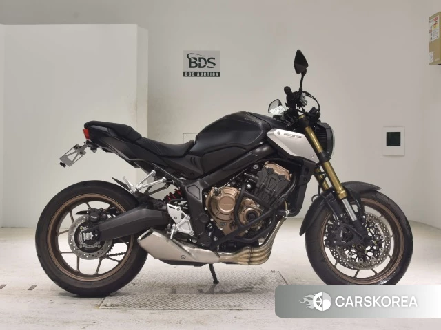 Проданный Honda CB650R 2023 из Японии