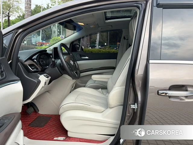 Buick GL8 id 4235700 из Китая 17