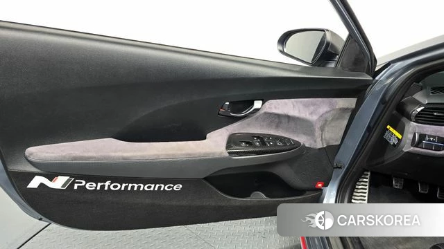 Hyundai Veloster (JS) id 4447691 из Кореи 17
