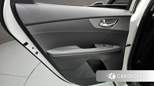Kia Come New K3 id 4244981 из Кореи 17