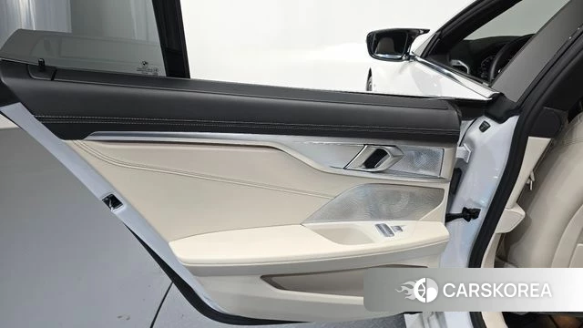 BMW 8 Series (G15) id 4493792 из Кореи 17