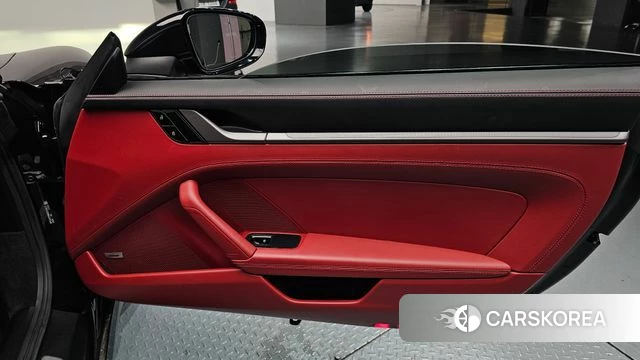 Porsche 911(992) id 4250446 из Кореи 17