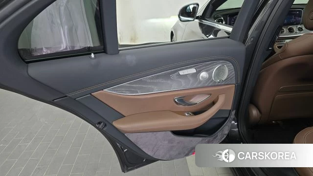 Mercedes-Benz E-Class W213 id 4500834 из Кореи 17