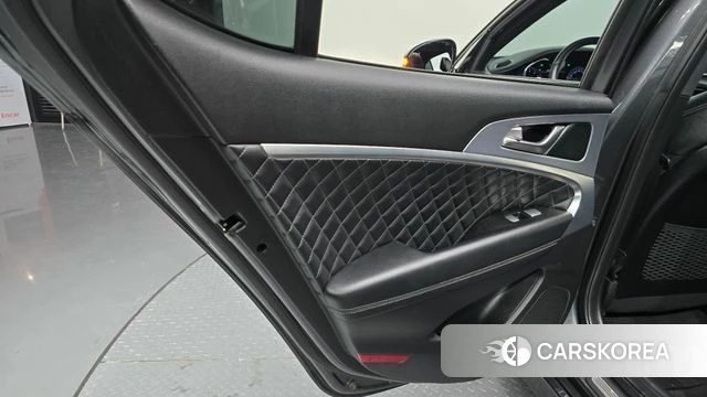 Genesis G70 id 4294911 из Кореи 17