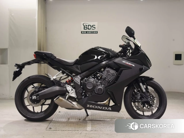 Проданный Honda CBR650R 2023 из Японии